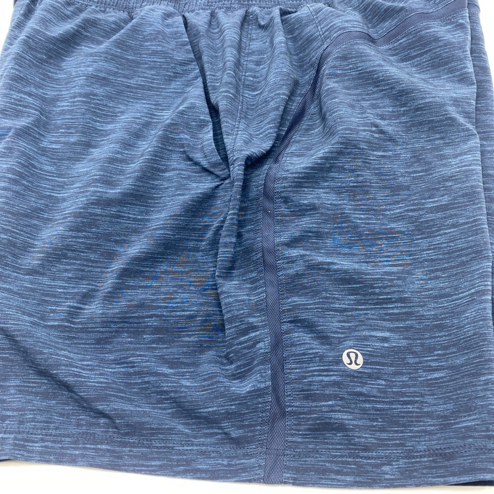 Lululemon Shorts  Mens Athletic Training Gym Workout Size XL Extra Large Blue - Picture 4 of 7
